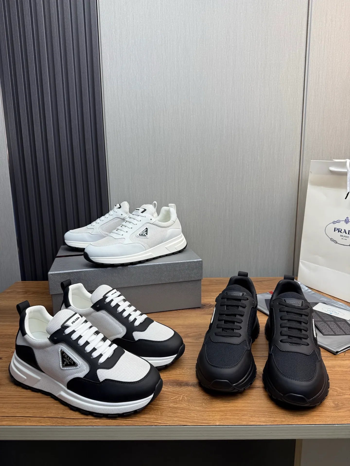 Men's shoes 💰560💰 [PRADA] Popular items in men's shoes counters, synchronized with the official website, high-quality cowhide stitching breathable mesh + cowhide lining, 1🆚1 replica, original sole, 38-45 (customized for 45, non-refundable)